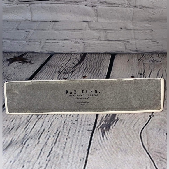 Rae Dunn Artisan Collection 8.25" Mom Boss Desk Plaque Paper Weight Ceramic - Picture 2 of 2